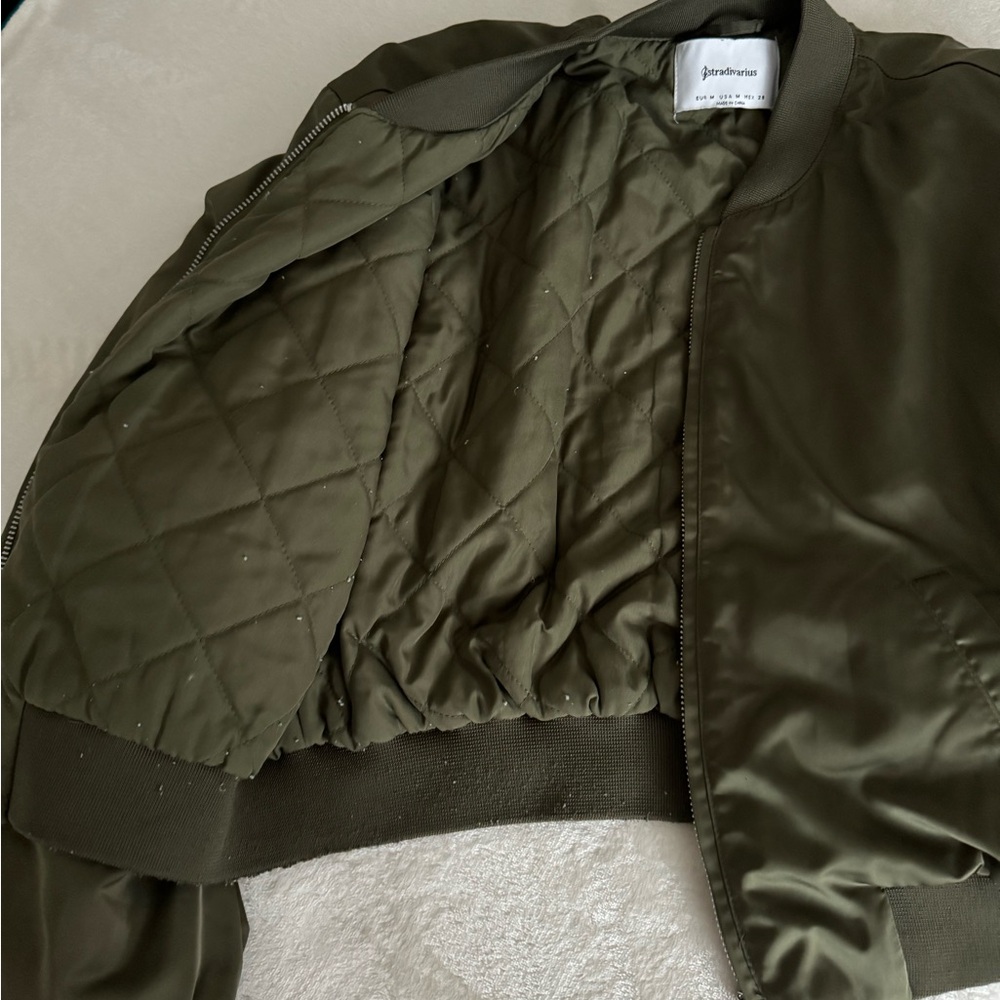Woman bomber - Picture 3 of 4